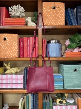 Portland Leather Classic Lola Crossbody in Berry Pink